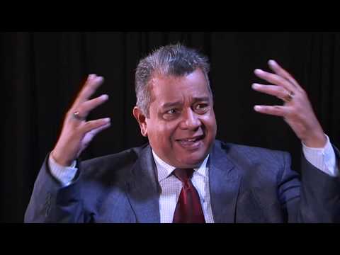Giovanny Bueno recebe o o Jornalista e Escritor Pinheiro Salles